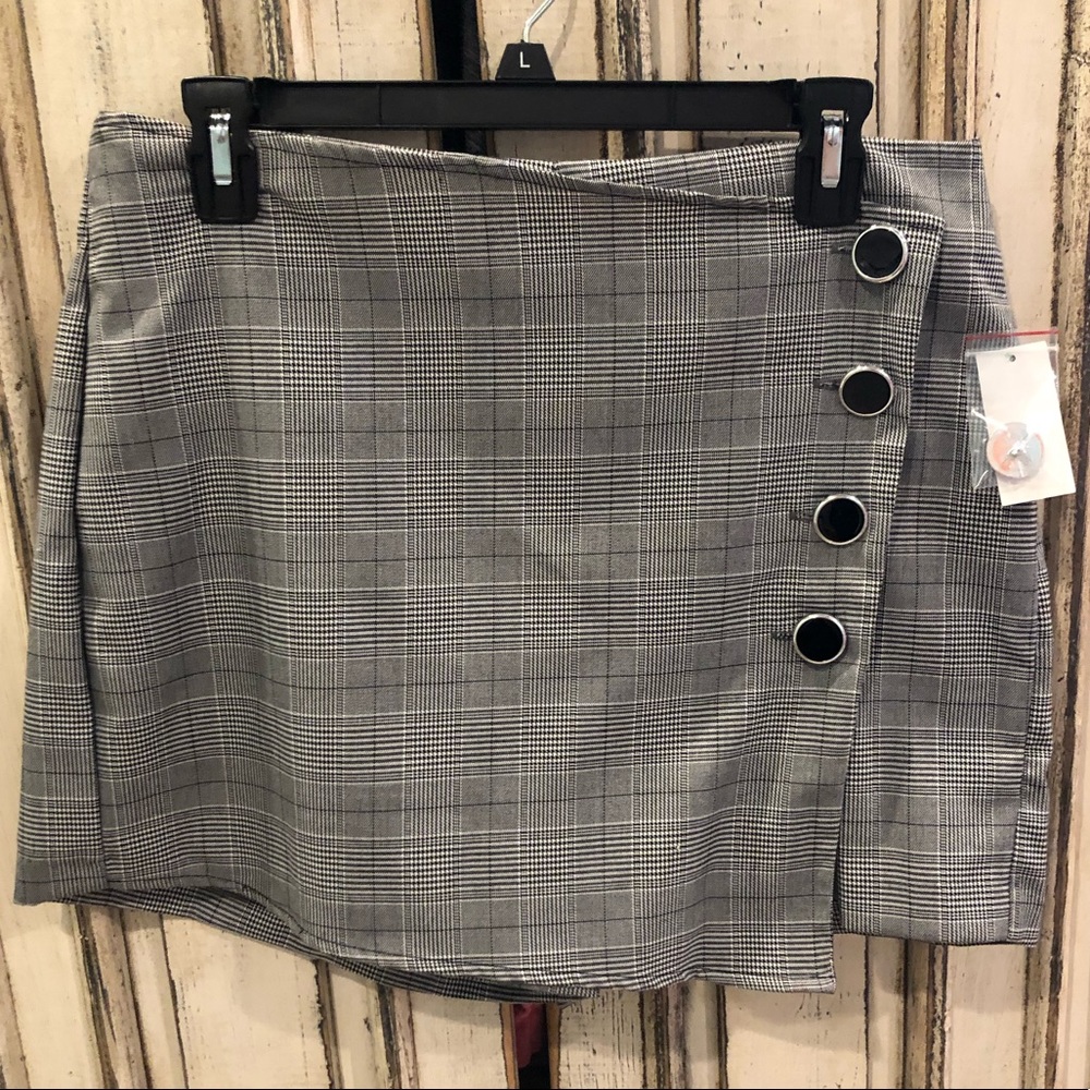 🌸🌸SALESALE🌸🌸Plaid skort